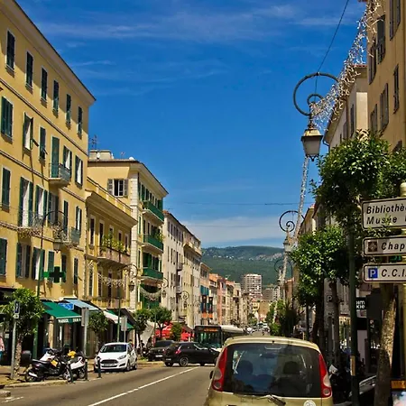 Appartement F3 - Standing Centre Calme Et Climatise *