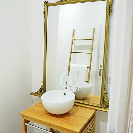 F3 - Standing Centre Calme Et Climatise * Ajaccio (Corsica)